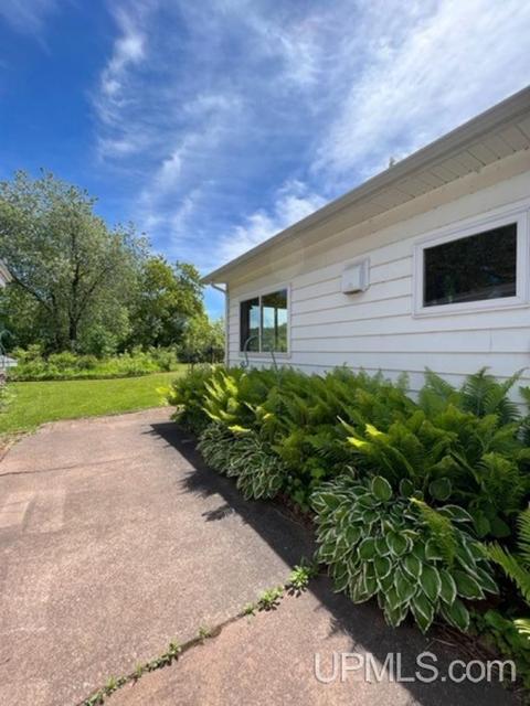657 S Pne, Ishpeming, MI 49849 photo 38