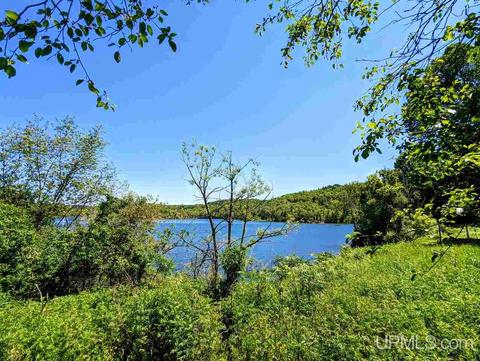 657 S Pne, Ishpeming, MI 49849 photo 9