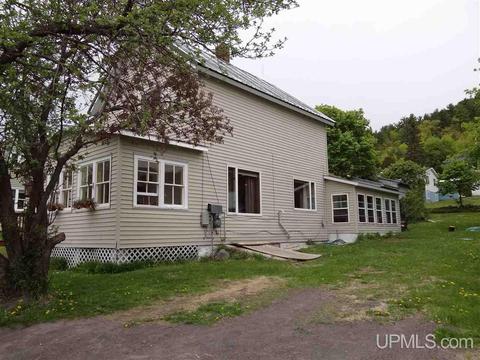 20898 E Second St, Hancock, MI 49930 photo 1