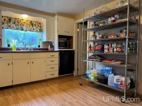 20898 E Second St, Hancock, MI 49930 photo 8