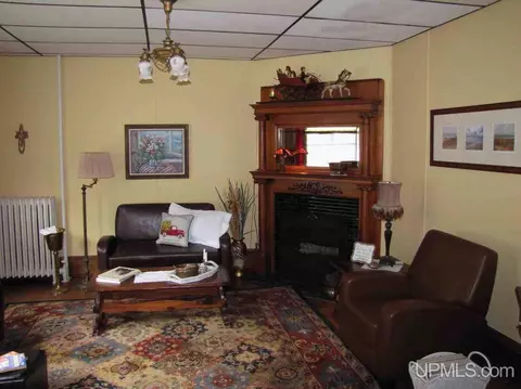 504 S 7th, Escanaba, MI 49829 photo 5
