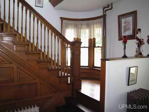 504 S 7th, Escanaba, MI 49829 photo 14
