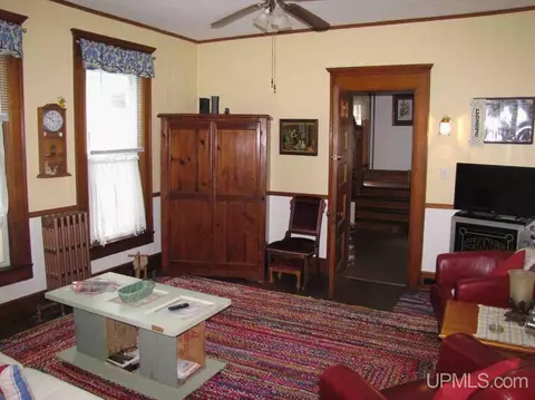 504 S 7th, Escanaba, MI 49829 photo 10