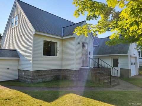 113 3rd, Ontonagon, MI 49953