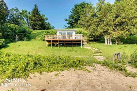 2427 S Lakeshore Rd, Applegate, MI 48401 photo 5