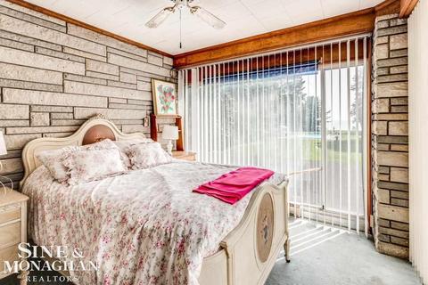 2427 S Lakeshore Rd, Applegate, MI 48401 photo 38