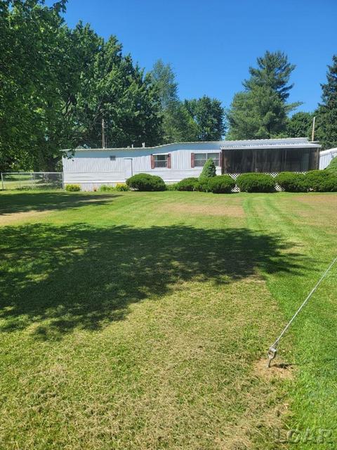 1094 Davis St, Adrian, MI 49221 photo 26