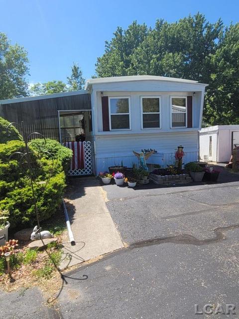 1094 Davis St, Adrian, MI 49221 photo 24