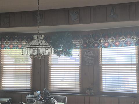 1094 Davis St, Adrian, MI 49221 photo 6