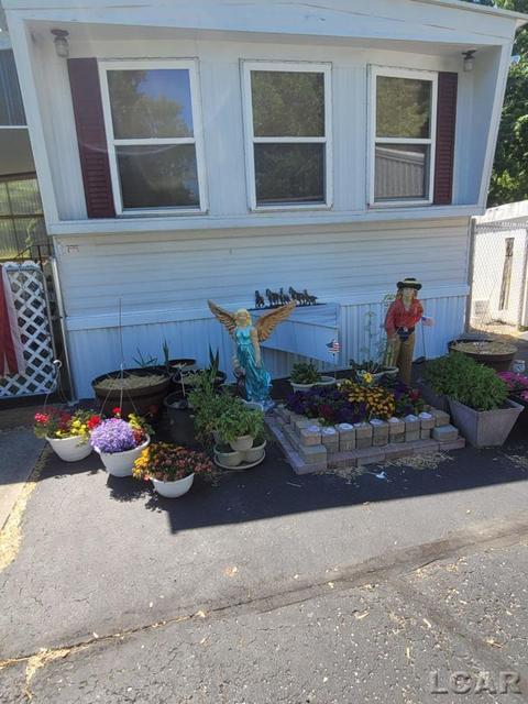 1094 Davis St, Adrian, MI 49221 photo 25