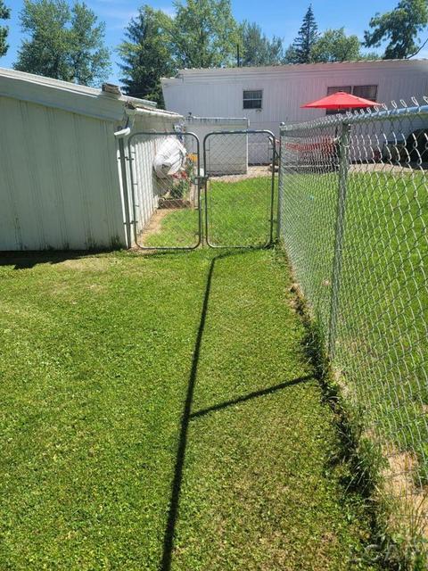 1094 Davis St, Adrian, MI 49221 photo 33