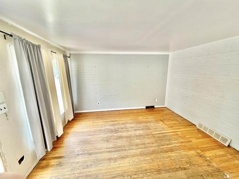 6482 Elm, Taylor, MI 48180 photo 5
