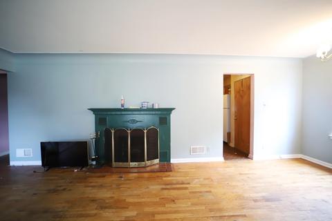 1019 Mildred St, Flushing, MI 48433 photo 5