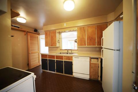 1019 Mildred St, Flushing, MI 48433 photo 8