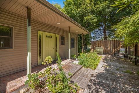 4750 E Kent Rd, Freeland, MI 48623 photo 1