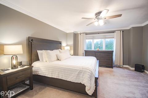 17067 Sutton Place Dr, Macomb, MI 48042 photo 20
