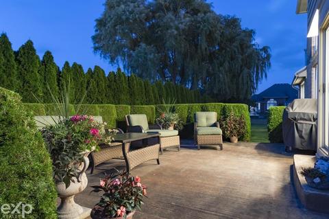 17067 Sutton Place Dr, Macomb, MI 48042 photo 37