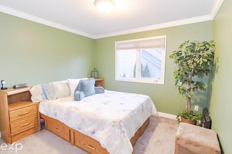 17067 Sutton Place Dr, Macomb, MI 48042 photo 30