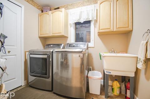 17067 Sutton Place Dr, Macomb, MI 48042 photo 18