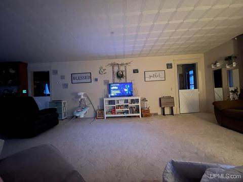 314 W Superior St, Munising, MI 49862 photo 5