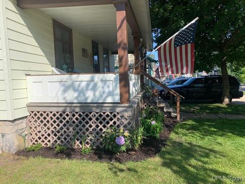 314 W Superior St, Munising, MI 49862 photo 3