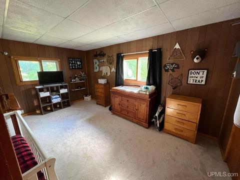 314 W Superior St, Munising, MI 49862 photo 18