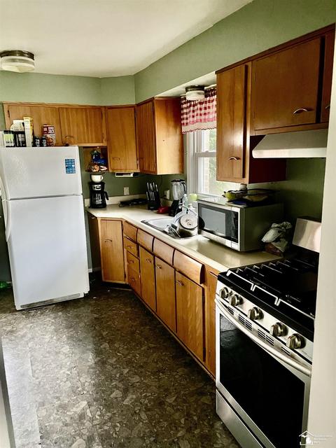 908 Jefferson Ct, Monroe, MI 48161 photo 3