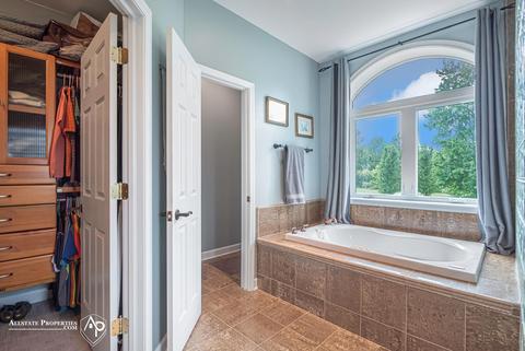 2078 Oaksbluff Ct, Davison, MI 48423 photo 17