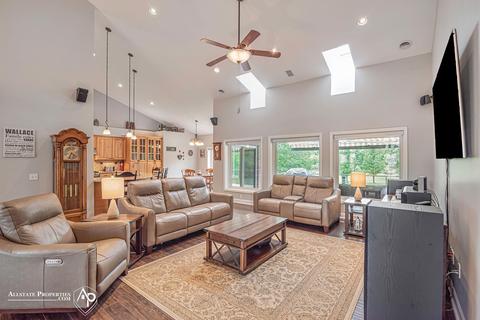 2078 Oaksbluff Ct, Davison, MI 48423 photo 6