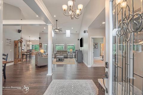 2078 Oaksbluff Ct, Davison, MI 48423 photo 4