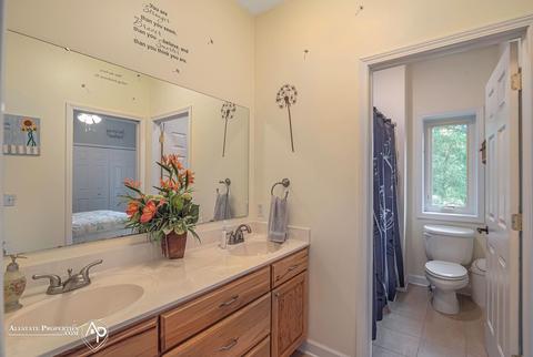 2078 Oaksbluff Ct, Davison, MI 48423 photo 22