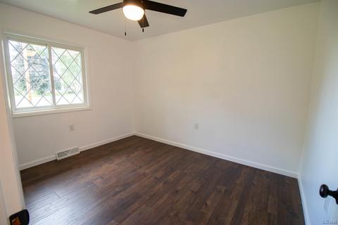 2121 Carleton, Adrian, MI 49221 photo 31