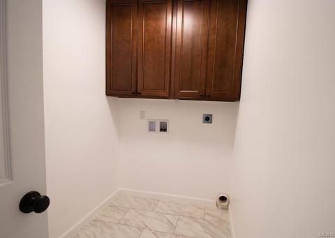 2121 Carleton, Adrian, MI 49221 photo 38
