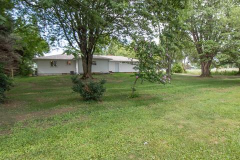 2121 Carleton, Adrian, MI 49221 photo 9