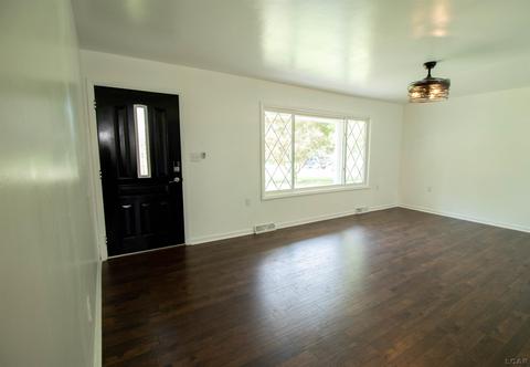 2121 Carleton, Adrian, MI 49221 photo 14