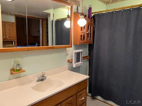 450 Oden Way, Adrian, MI 49221 photo 5