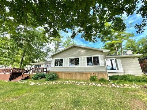 3484 E Pinecrest Dr, Gladwin, MI 48624 photo 1