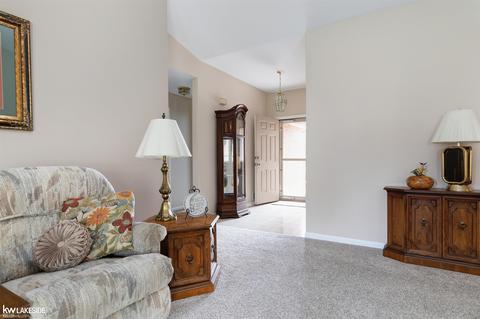 21731 Sunset, Macomb, MI 48044 photo 4