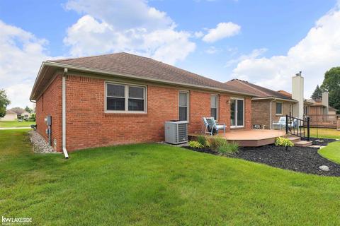 21731 Sunset, Macomb, MI 48044 photo 38