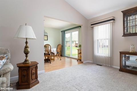 21731 Sunset, Macomb, MI 48044 photo 7