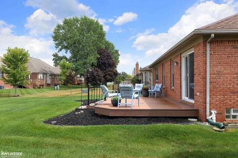 21731 Sunset, Macomb, MI 48044 photo 35