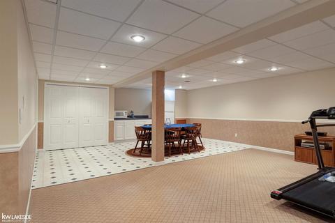 21731 Sunset, Macomb, MI 48044 photo 29