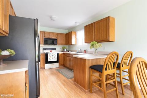 21731 Sunset, Macomb, MI 48044 photo 12