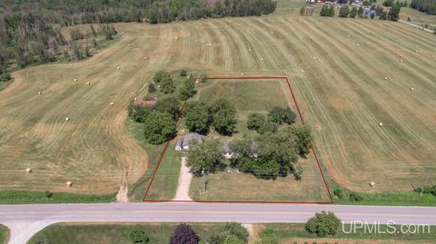 2428 17th Rd, Bark River, MI 49807 photo 2
