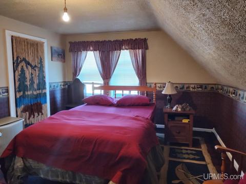 104 Eastern Ave, L'anse, MI 49946 photo 9