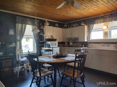 104 Eastern Ave, L'anse, MI 49946 photo 5