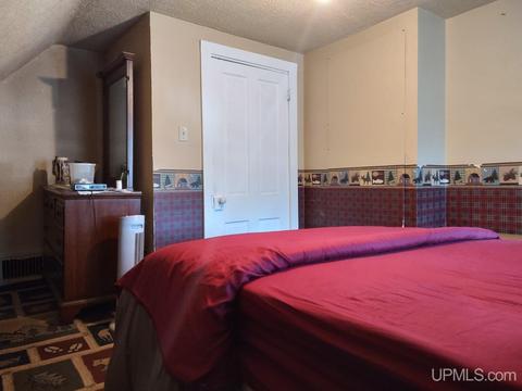 104 Eastern Ave, L'anse, MI 49946 photo 11