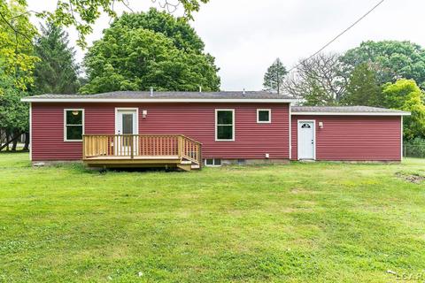 3047 E Carleton, Adrian, MI 49221 photo 6