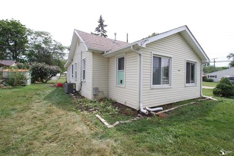 497 Rambow, Monroe, MI 48161 photo 3
