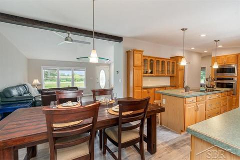 4727 E Monroe Rd, Midland, MI 48642 photo 6